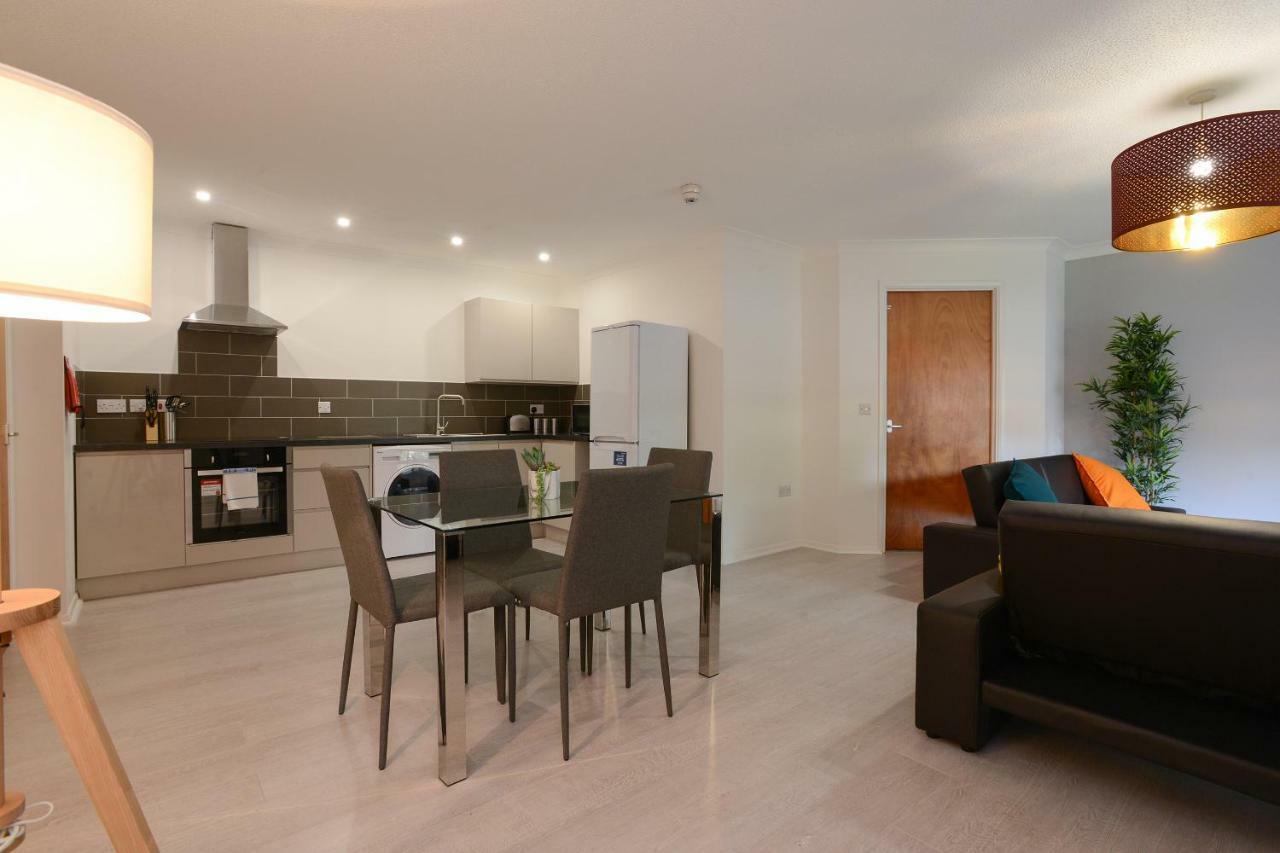 نوتينغهام Brook Court - City Edge Stay Modern 2Bed Apartment المظهر الخارجي الصورة